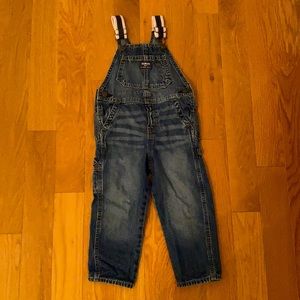 SOLD Oshkosh classic whiskered denim 3T overalls LIKE NEW!